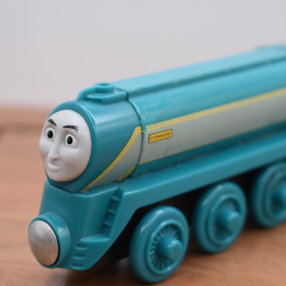 Connor and Tender Y5492 - Thomas & Friends Wooden Railway Trains Engine 2012 - Picture 2 of 8